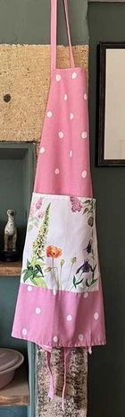 Alex Clark, fartuch kuchenny, Pszczoły i kwiaty