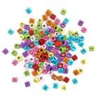 Dalprint, koraliki literki, czarne na kolorowej bazie, 30g