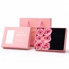 Ecarla, pudełeczko prezentowe na biżuterie + zapachowe róże mydlane, 6 szt.