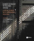 Element szczególny w otoczeniu