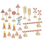 Goki, drewniane znaki drogowe