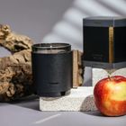 Homla, Sleek Leather, świeca zapachowa, Amber Musk, 225 G