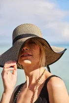 Kapelusz damski, beżowy, Moodo