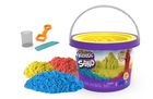 Kinetic Sand, wiaderko z piaskiem kinetycznym i przyborami, 2,7 kg