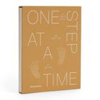 Księga dziecka. One Step at a Time