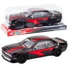 Lean Toys, wyścigówka z napędem i błyszczącą karoserią