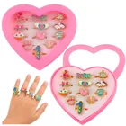 Lean Toys, zestaw pierścionków regulowanych w serduszku, 12 szt.