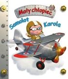 Mały chłopiec. Samolot Karola