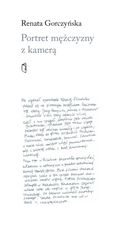 Portret mężczyzny z kamerą