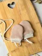 Rękawiczki dziecięce na sznurku, beżowe, Iltom