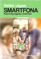 Senior używa smartfona