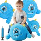 Xqmax, piłka pluszowa emoji z rączkami, niebieska, 40 cm