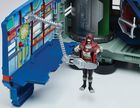 Ben 10, Gruchot, Kosmiczne Centrum Dowodzenia, transformujący pojazd, kamper