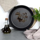 Vilde, Cast Line, patelnia żeliwna z silikonową nakładką, 30 cm