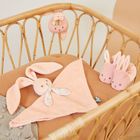 Kaloo, Lapinoo, Królik, zestaw prezentowy 3w1: komforter + gryzak + buciki, brzoskwiniowy