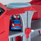 Spidey i super-kumple, transporter z pojazdami