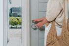Yale, inteligentny zamek, L2 Lite, srebrny, 05/109100/SI