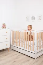 Yoonco, IWI, łóżeczko drewniane z szufladą i barierką, beż