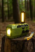 Adler, radio solarne z korbką ręczną