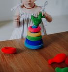 Rubbabu, układanka edukacyjno-sensoryczna, piramida z piłką