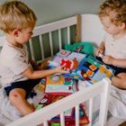 Jolly Designs. Zawody. Książeczka sensoryczno-manipulacyjna