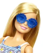 Barbie, lalka blondynka, zestaw z ubrankami i akcesoriami