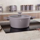 Berlinger Haus, Taupe, garnek tytanowy z pokrywą, 6.1l