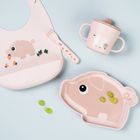 Done by Deer, Świnka Pigee, śliniak silikonowy z kieszonką, powder