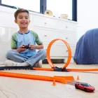 Hot Wheels, Ferrari SF90 Stradale Assetto Fiorano R/C, samochód zdalnie sterowany w skali 1:64