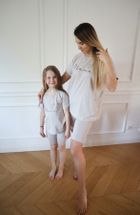 Komplet damski, T-shirt, Legginsy kolarki, beżowy, Pretilo Mini