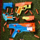 NERF N Series, zestaw Gear Up Pack, 3 wyrzutnie, 2 akcesoria i 18 strzałek
