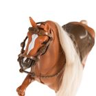 Royal Breeds, figurka konia, światło i ruch