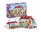 Schleich, Horse Club, Posiadłość ze stajnią, zestaw z figurkami, 42551