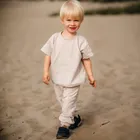 T-shirt dziecięcy, beżowy, Eevi