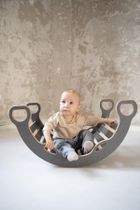 tupti.wood, mały bujak montessori z uchwytami, szary