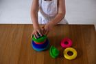 Rubbabu, układanka edukacyjno-sensoryczna, piramida z piłką
