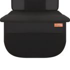 Akuku, mata pod fotelik samochodowy, krótka, czarna