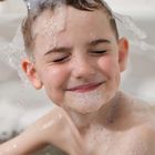 Attitude, Super Leaves Kids, żel 2w1 do mycia ciała i włosów, wanilia i gruszka, 240 ml