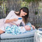 BabyOno, otulacz bambusowy z grzechotką, blueberry