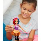 Barbie w świecie gier, lalka z kolorowymi włosami