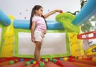 Bestway, Fisher-Price, dmuchany zamek, trampolina z piłkami, 175-173-114 cm