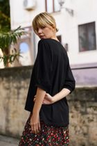 Bluzka damska z krótkim rękawem, czarna, Moodo