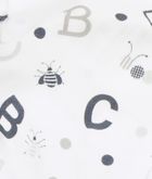 Czapka z daszkiem niemowlęca, wiązana, literki, biała, Döll