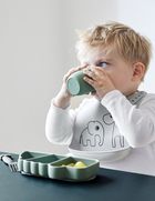 Done by Deer, Croco, talerzyk z przyssawką, green