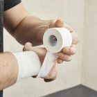 Dunlop, taśma tejp tape sportowa kinesiologiczna, czarny, 7,3mx3,8 cm