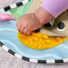 Fisher-Price, Poduszeczka pod brzuszek, Sensoryczne przygody, zabawka dla niemowląt