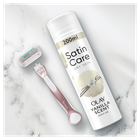 Gillette, Satin Care Vanilla Dream z dodatkiem olay, żel do golenia, 200 ml