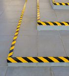 Grand, taśma ostrzegawcza, samoprzylepna, czarno-żółta