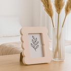 Home Styling Collection, Base, ramka na zdjęcie z falowanym brzegiem, 16-2,2-20,8 cm