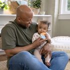 InGenuity, Lisek Kitt, gryzak z rękawiczką, pomarańczowy, 3m+